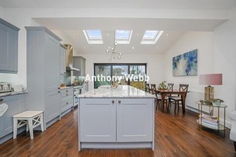 Dining Room / Kitchen