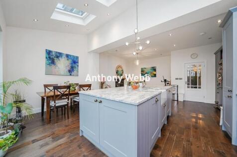 Dining Room / Kitchen