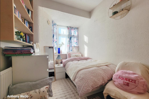 bed 3