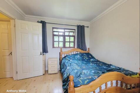 bed 1