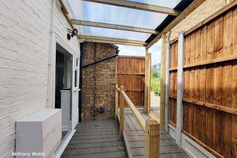487b Entrance