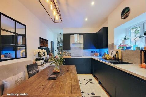 kitchen dining space
