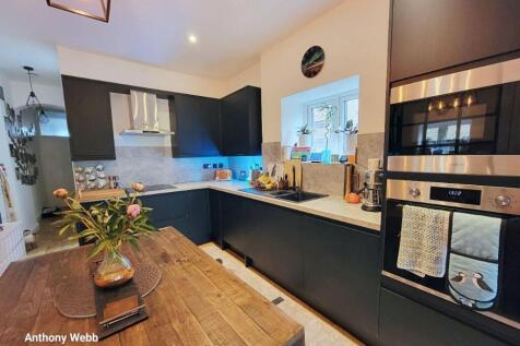 kitchen dining space