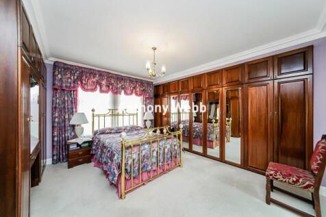 Principle Bedroom