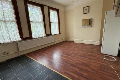 Kitchen/Living Room
