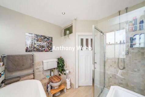 Bath/shower Room