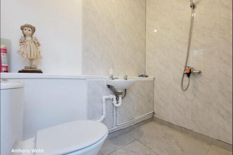 ground wet room