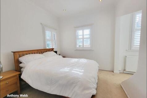 Bed 1