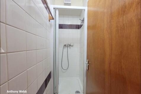 ground shower