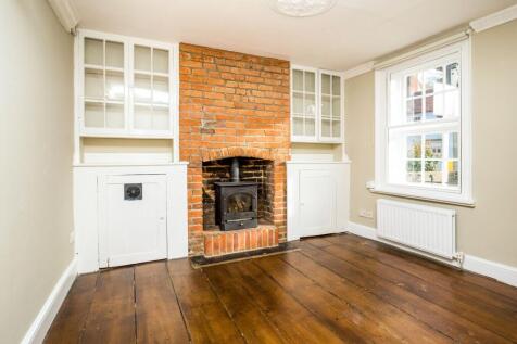 Living Room (Main)