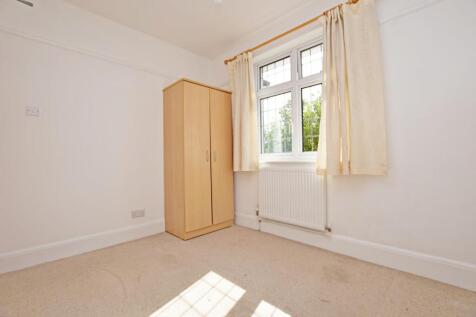 Detached house to re