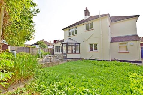 Detached house to re