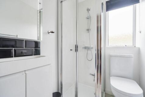 Annexe shower room