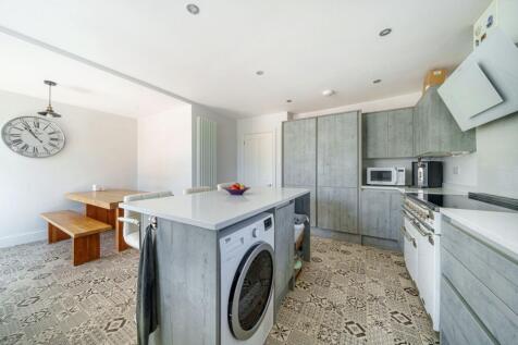 Kitchen breakfast room