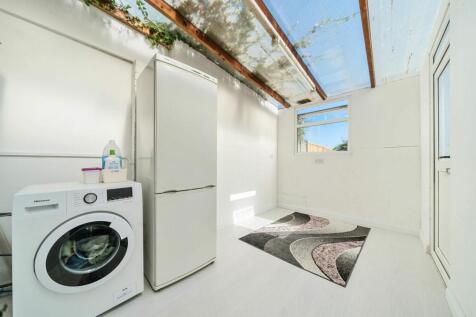 Sun/utility room
