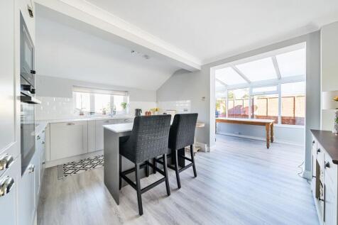 Open Plan Living/Dining Room/Kitchen