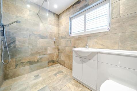 Family Shower Room