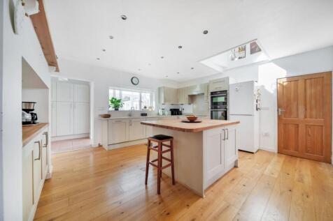 Kitchen breakfast room
