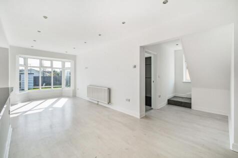 Open plan living area &amp; kitchen