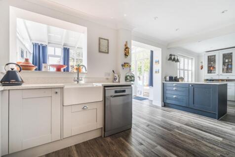 Kitch/ Breakfast Room