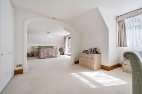 Principal Bedroom Suite