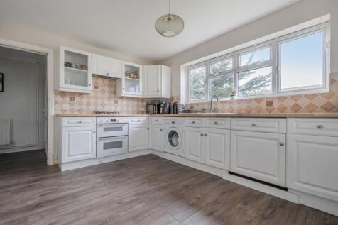 Kitchen breakfast room