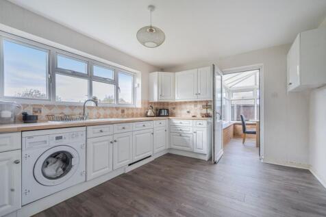 Kitchen breakfast room