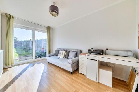 Dining/family room