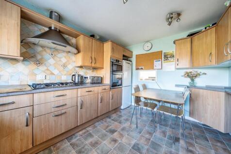 Kitchen breakfast room