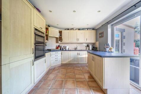 Kitchen breakfast room