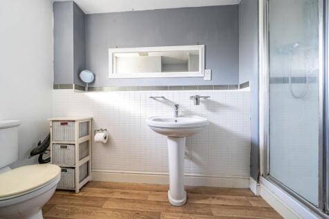 En-suite shower room