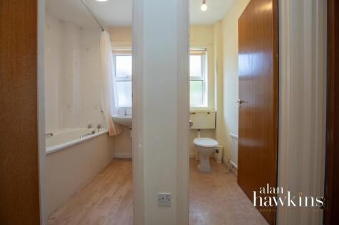 First Floor Bathroom