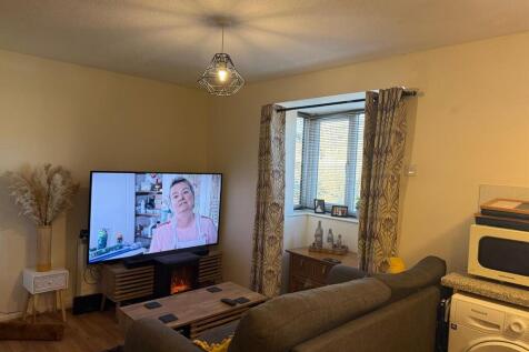 25 Quarry Close -...