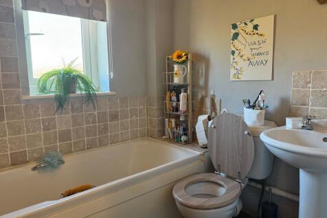 25 Quarry Close -...