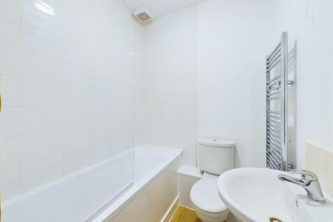 CAM02739G0-PR0171-STILL003.jpg