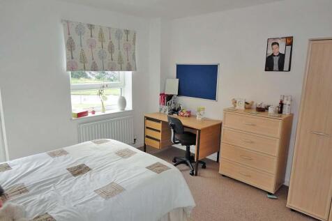 four-bed-student-property-norfolk-park (5).jpg