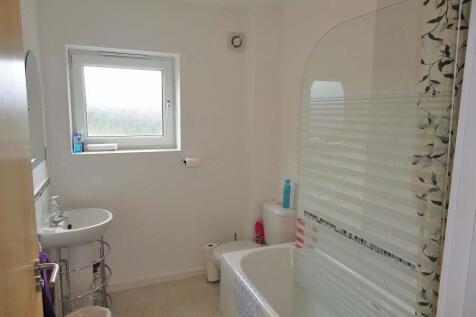 four-bed-student-property-norfolk-park (10).jpg