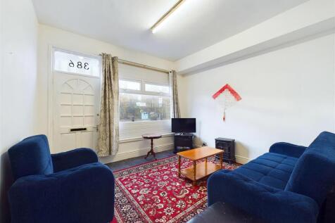 CAM02739G0-PR0165-STILL007.jpg
