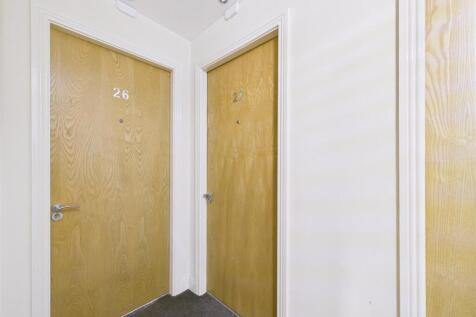 CAM02739G0-PR0238-STILL024.jpg