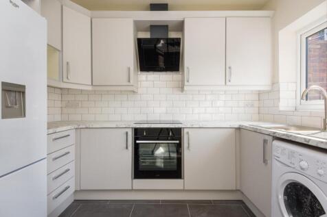 Kitchen 2.jpg