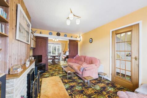 CAM02739G0-PR0221-STILL017.jpg