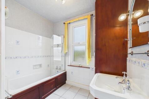CAM02739G0-PR0227-STILL025.jpg