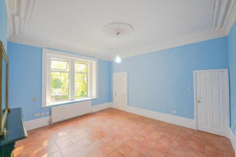 Living Room 3.jpg