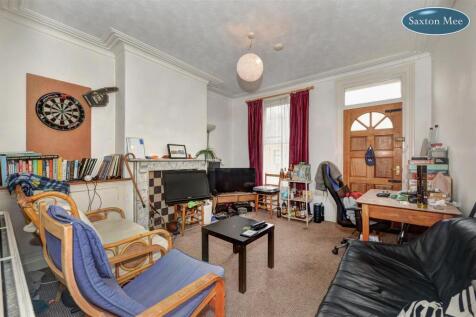 lounge 9946.jpg