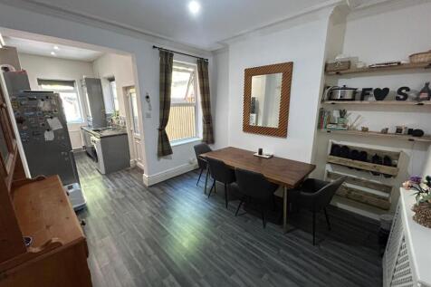 Dining Room.jpg