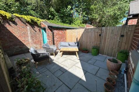 Rear Garden 2.jpg