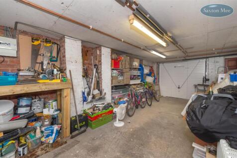12 Forres Road, S10 1WE - garage 1092 b.jpg