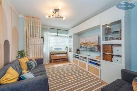 12 Forres Road, S10 1WE - lounge 1023.jpg
