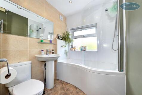 9 Tasker Road, S10 1UY - bathroom 895.jpg