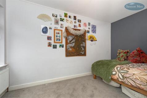 428 Springvale Rd - bedroom 2 3129.jpg